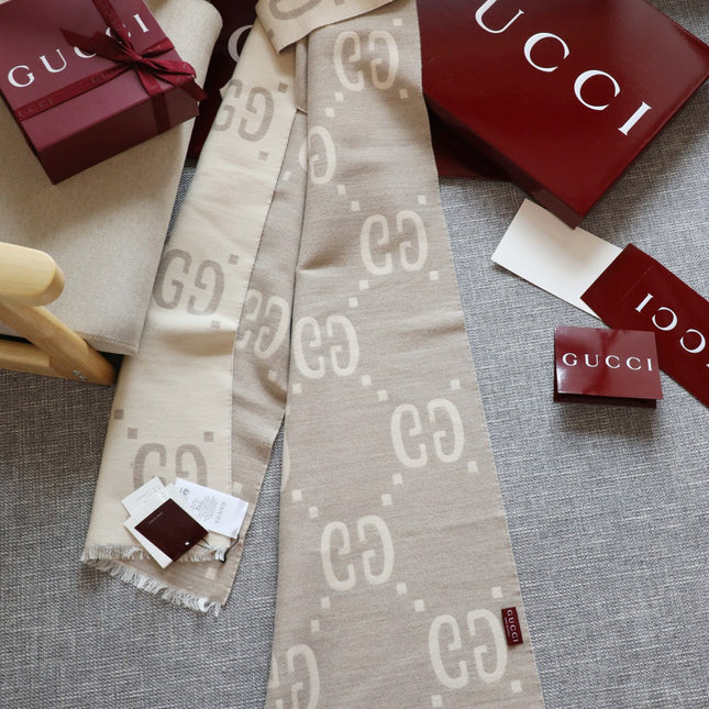 GUCCI 26S SCARF 190 IN WOOL 316616