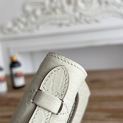 HM 26S KELLY MINI 22MM IN MILKY WHITE CROC EMBOSSED CALFSKIN SILVER KELLY BUCKLE