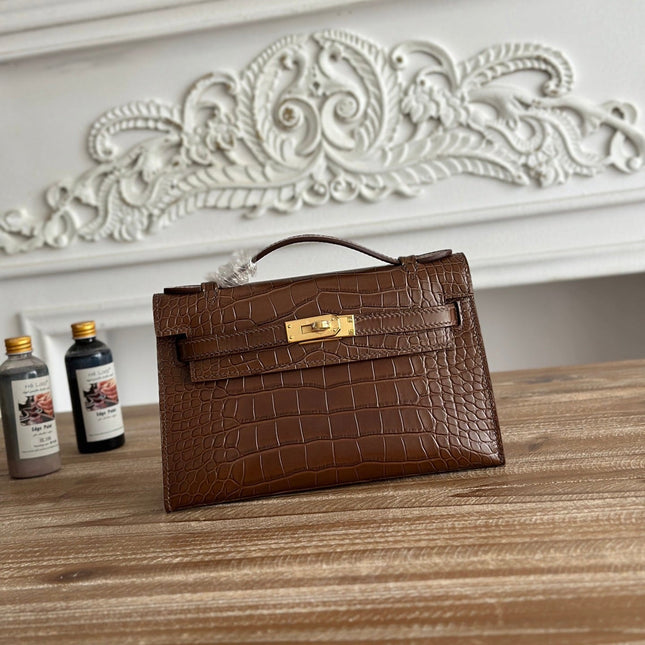 HM 26S KELLY MINI 22CM IN DARK BROWN CROC EMBOSSED CALFSKIN GOLD KELLY BUCKLE