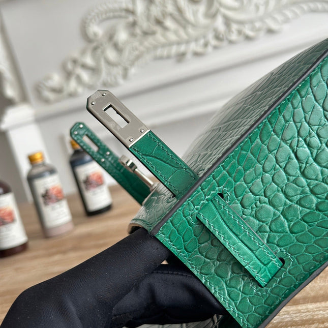 HM 26S KELLY MINI 22CM IN DARK GREEN CROC EMBOSSED CALFSKIN SILVER KELLY BUCKLE