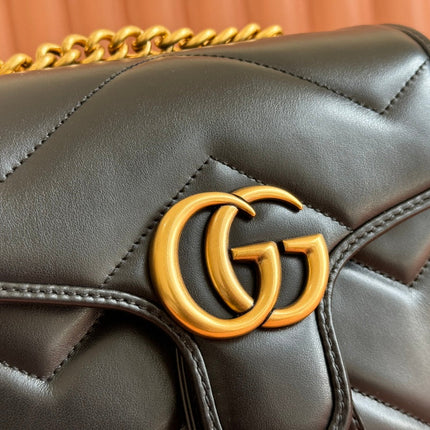 MARMONT BACKPACK 20 IN BLACK CALFSKIN GOLD HARDWARE