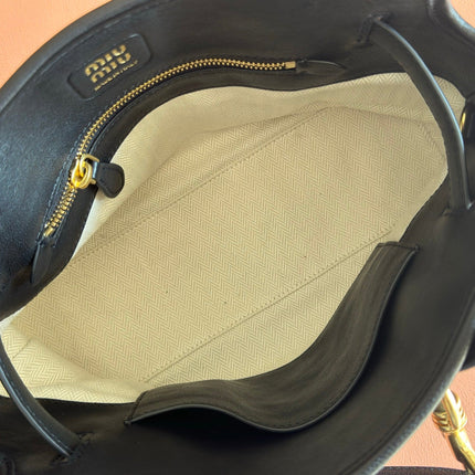 MIUMIU 26S BORSA AVENTURE BAG 30 IN BLACK CALFSKIN GOLD HARDWARE