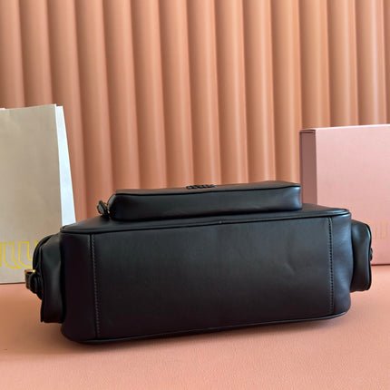 MIUMIU 26S POCKET TOP-HANDLE BAG 32 IN BLACK CALFSKIN GOLD HARDWARE