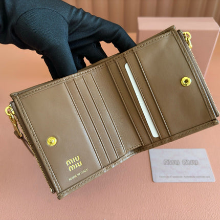 MIUMIU 26S SMALL MATELASSE CARD HOLDER 11 IN BROWN CALFSKIN GOLD HARDWARE