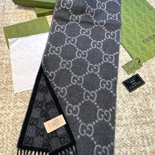 GUCCI 26S SCARF IN CASHMERE 316614