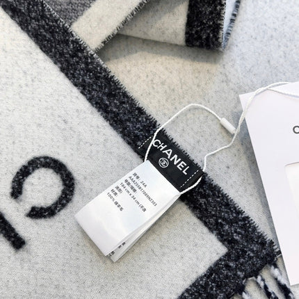CHANEL 25S SCARF 184 CM IN MERINO WOOL 943170