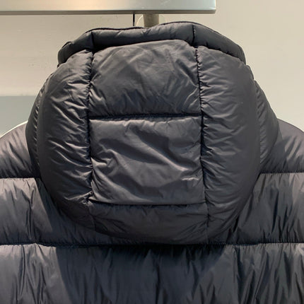 MONCLER 25S DOWN JACKET 371