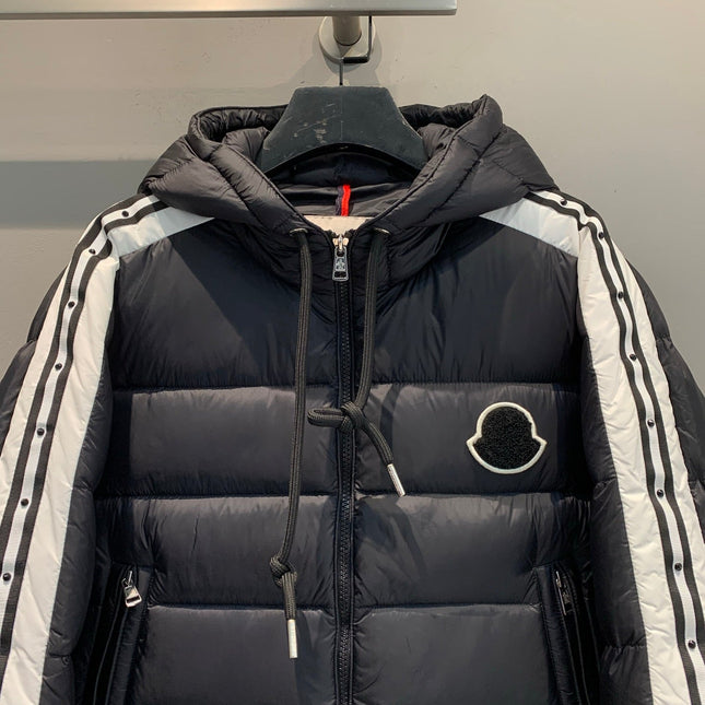 MONCLER 25S DOWN JACKET 371