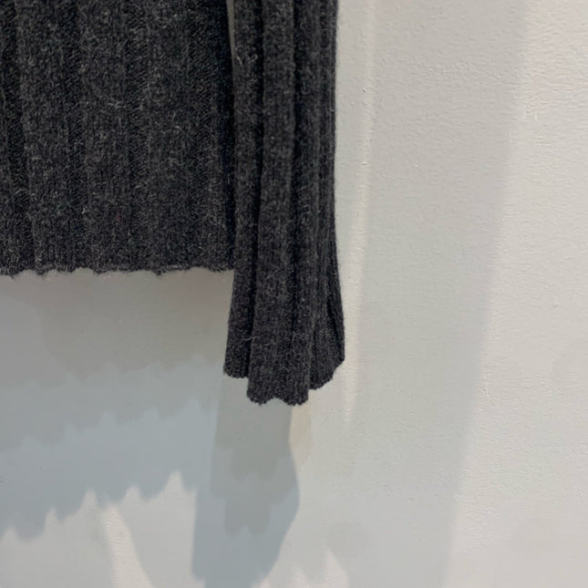 MIUMIU CARDIGAN STYLE 753