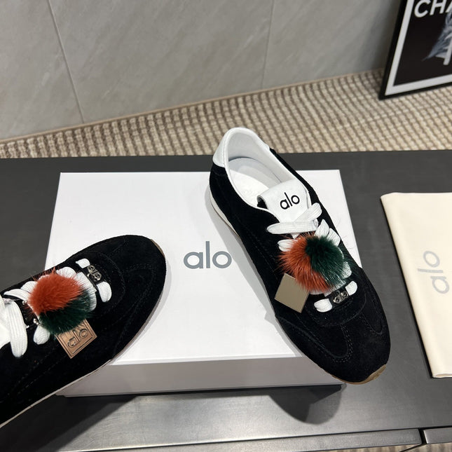 ALO 25S SUNSET SNEAKER IN BLACK SUEDE WITH PUFF CHARM