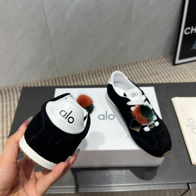 ALO 25S SUNSET SNEAKER IN BLACK SUEDE WITH PUFF CHARM