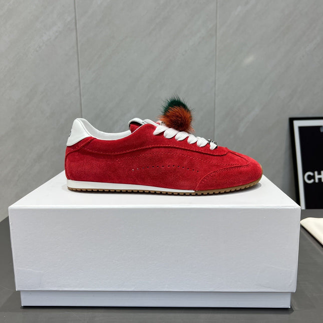 ALO 25S SUNSET SNEAKER IN RED SUEDE WITH PUFF CHARM