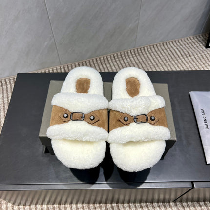 BALENCIAGA 25S SLIPPERS IN LIGHT BROWN SUEDE AND WHITE WOOL