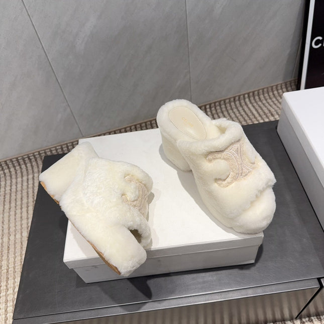 CELINE 26S HIGH-HEEL SANDALS IN WHITE PURE WOOL