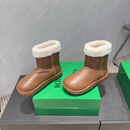 BOTTEGA VENETA 26S FUR-LINED ANKLE BOOTS IN BROWN CALFSKIN AND WHITE WOOL