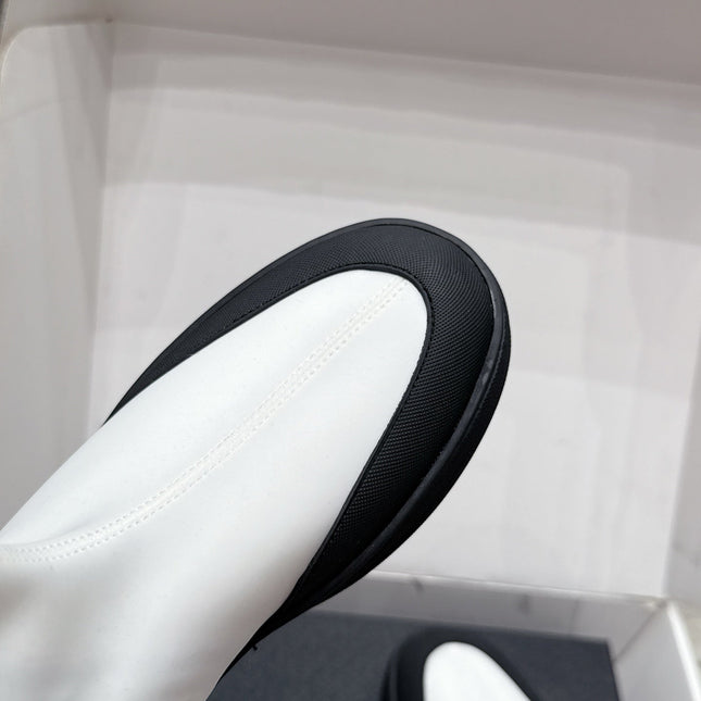 CHANEL 26S ZIPPER BOOTS IN WHITE MIX BLACK FABRIC AND LAMBSKIN