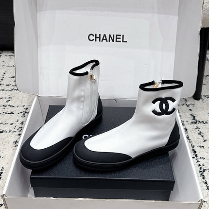 CHANEL 26S ZIPPER BOOTS IN WHITE MIX BLACK FABRIC AND LAMBSKIN