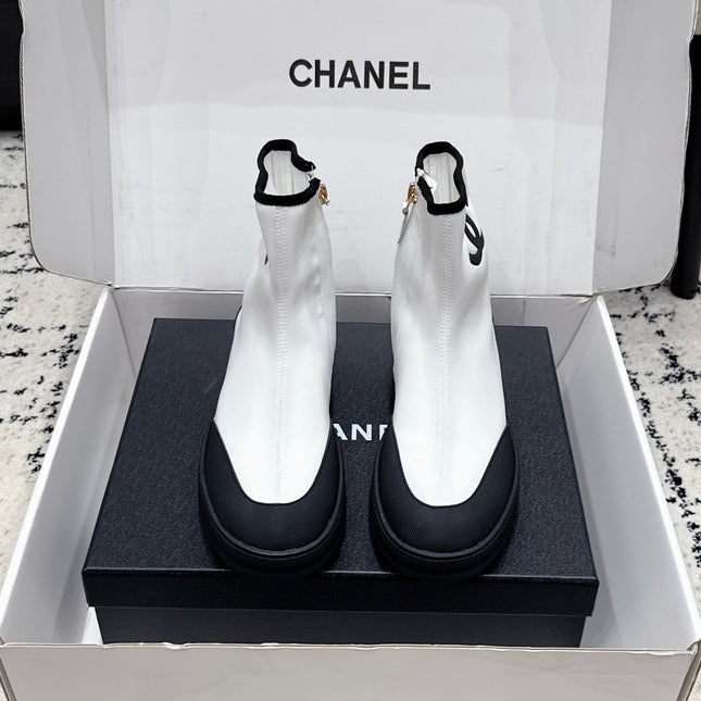 CHANEL 26S ZIPPER BOOTS IN WHITE MIX BLACK FABRIC AND LAMBSKIN