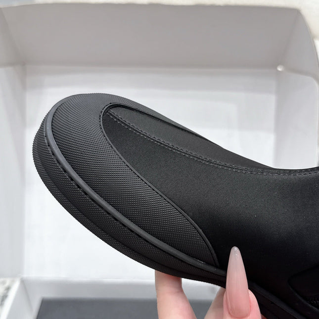 CHANEL 26S ZIPPER BOOTS IN BLACK FABRIC AND LAMBSKIN
