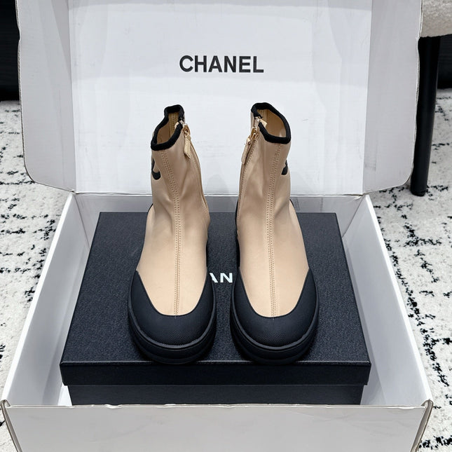 CHANEL 26S ZIPPER BOOTS IN BEIGE MIX BLACK FABRIC AND LAMBSKIN