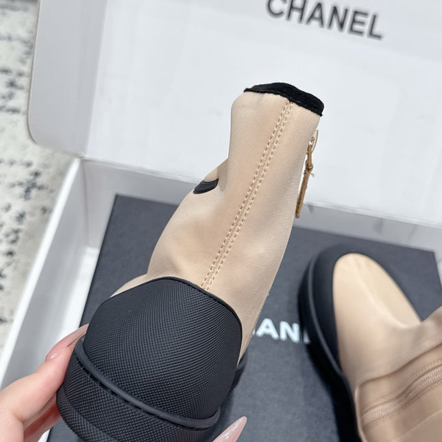 CHANEL 26S ZIPPER BOOTS IN BEIGE MIX BLACK FABRIC AND LAMBSKIN