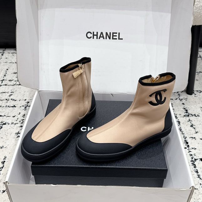 CHANEL 26S ZIPPER BOOTS IN BEIGE MIX BLACK FABRIC AND LAMBSKIN
