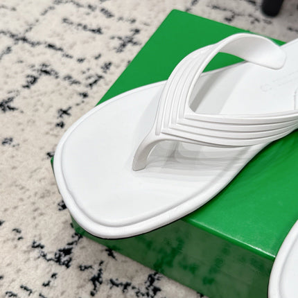 BOTTEGA VENETA 26S THONG SANDALS IN WHITE TPU