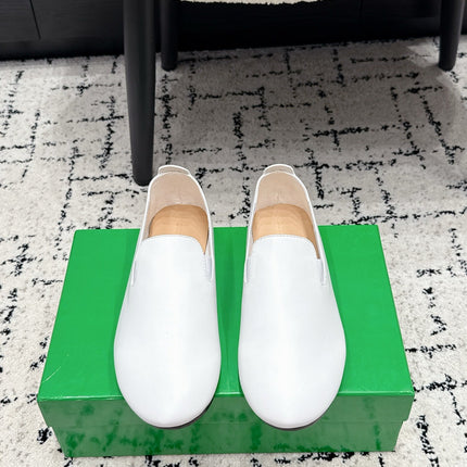 BOTTEGA VENETA 26S FLAT LOAFERS IN WHITE CALFSKIN