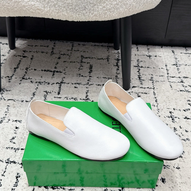 BOTTEGA VENETA 26S FLAT LOAFERS IN WHITE CALFSKIN