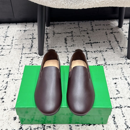 BOTTEGA VENETA 26S FLAT LOAFERS IN DARK BROWN CALFSKIN