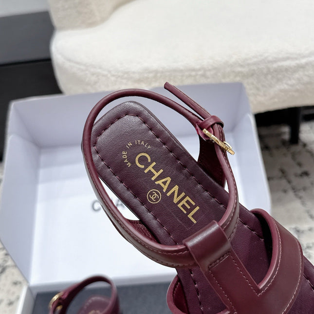CHANEL 26S SANDALS IN DARK RED CALFSKIN WITH GOLD HARDWARE