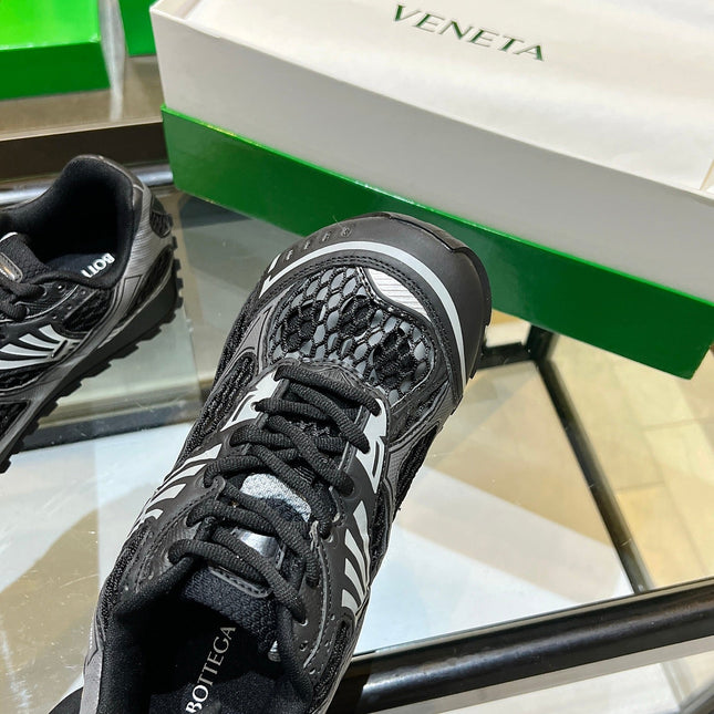 BOTTEGA VENETA 26S ORBIT SNEAKERS IN BLACK TECHNICAL MESH