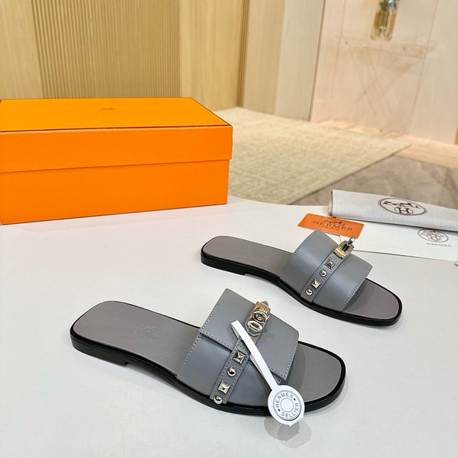 HM 26S GIULIA SANDAL IN GREY CALFSKIN SILVER HARDWARE
