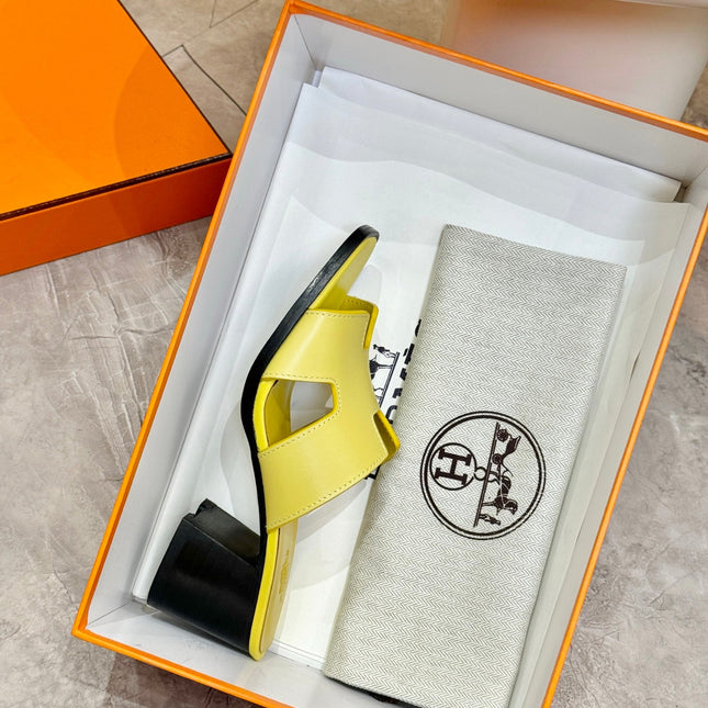 HM 26S HELIA SANDAL 70MM IN YELLOW CALFSKIN