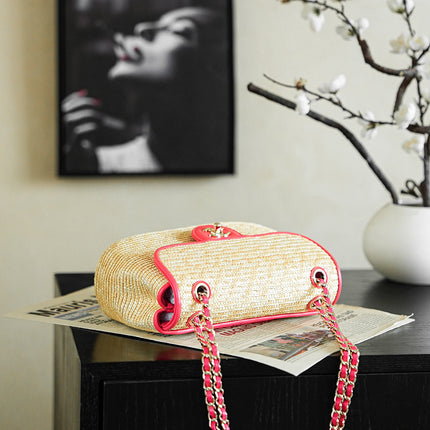 CHANEL 26S CLASSIC FLAP MEDIUM 23 IN NATURAL RAFFIA AND PINK CALFSKIN GOLD HARDWARE