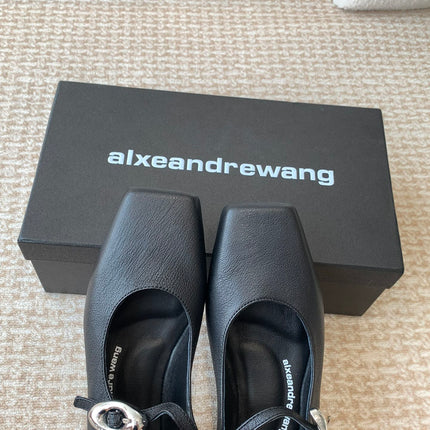 SQUARE-TOE MARY JANE IN BLACK LAMBSKIN