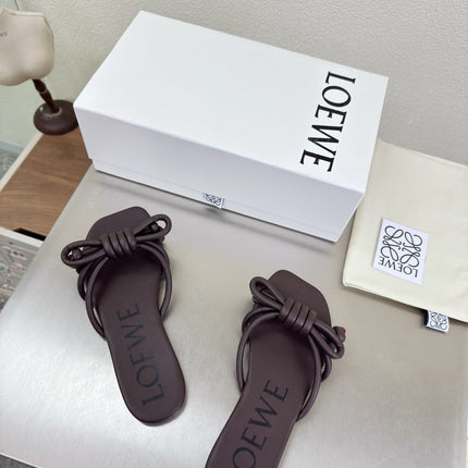 LOEWE 26S FLAMENCO KNOT SANDAL IN DARK BROWN CALFSKIN