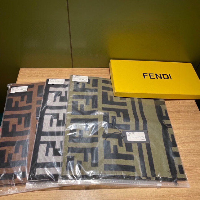 FF 180 CM SCARF IN CAMEL BROWN MIX BLACK CASHMERE AND WOOL