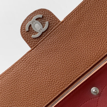 CHANEL 26S SOUPLISSIMO MAXI FLAP 39 IN CARAMEL BROWN GRAINED CALFSKIN SILVER HARDWARE