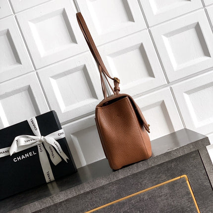 CHANEL 26S SOUPLISSIMO MAXI FLAP MEDIUM 32 IN CARAMEL BROWN GRAINED CALFSKIN GOLD HARDWARE