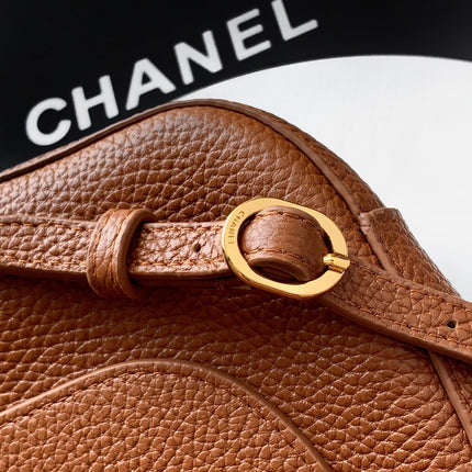 CHANEL 26S SOUPLISSIMO MAXI FLAP MEDIUM 32 IN CARAMEL BROWN GRAINED CALFSKIN GOLD HARDWARE