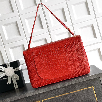 CHANEL 26S SOUPLISSIMO MAXI FLAP 39 IN RED CROCODILE-EMBOSSED CALFSKIN GOLD HARDWARE