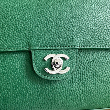CHANEL 26S MAXI FLAP BAG 32 IN GREEN GRAINED CALFSKIN SILVER HARDWARE