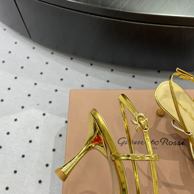 GIANVITO ROSSI 26S HEELED SLINGBACKS 85 MM IN GOLD PATENT CALFSKIN