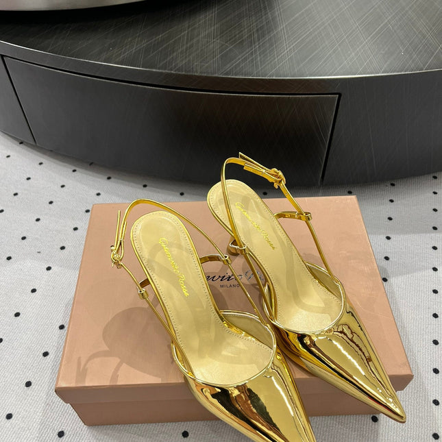 GIANVITO ROSSI 26S HEELED SLINGBACKS 85 MM IN GOLD PATENT CALFSKIN