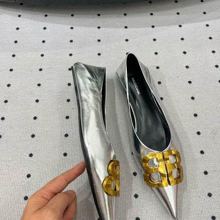 POINTED BB GOLD BUCKLE BALLET FLAT IN SILVER METALLIC SHINY CALFSKIN