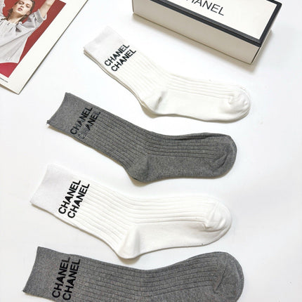 CHANEL 26S CREW SOCKS 403667 (1 BOX)