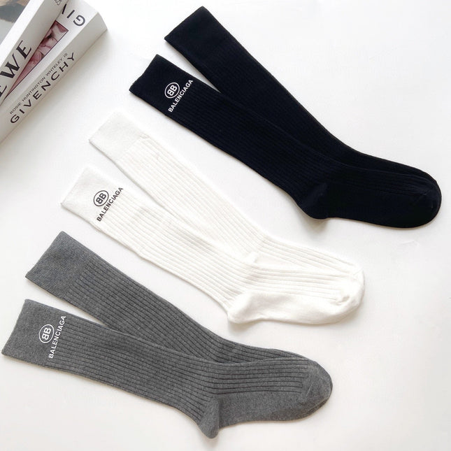 BALENCIAGA 26S CREW SOCKS 405382 (1 BOX)