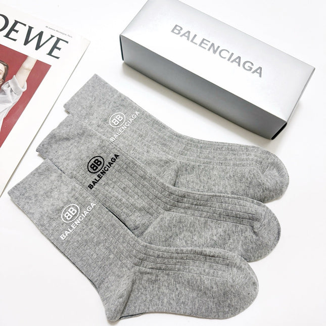 BALENCIAGA 26S CREW SOCKS 407182 (1 BOX)