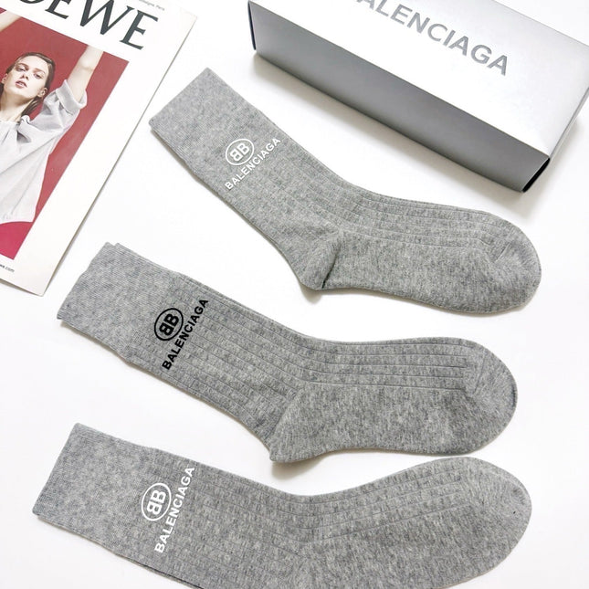 BALENCIAGA 26S CREW SOCKS 407182 (1 BOX)
